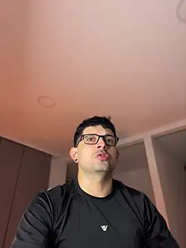 TroyeSavage online show from 21, 5, 2026