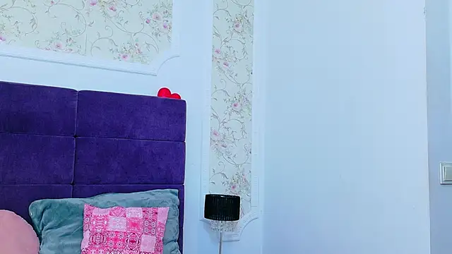 NataliaCroft online show from 15, 4, 2026