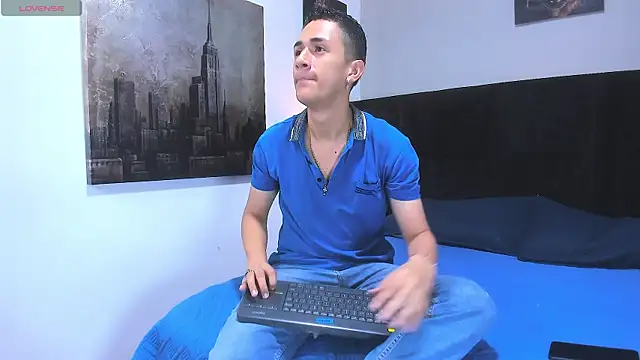 Snapshot of _Alan_Walker_1 chatting on 4, 7, 2026 Alan Walker 1 online show from 4, 7, 2026