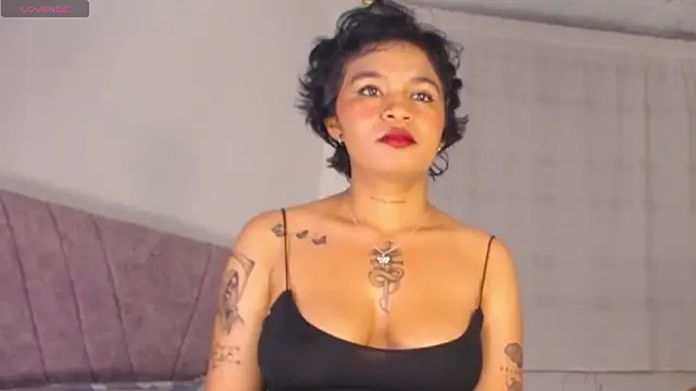 Snapshot of alessia_temptation chatting on 22, 3, 2026 alessia temptation online show from 22, 3, 2026