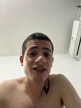Snapshot of novinho_gostoso_safado chatting on 8, 5, 2026 novinho gostoso safado online show from 8, 5, 2026