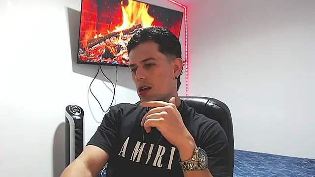 JUAN CAMILOXXX online show from 8, 4, 2026