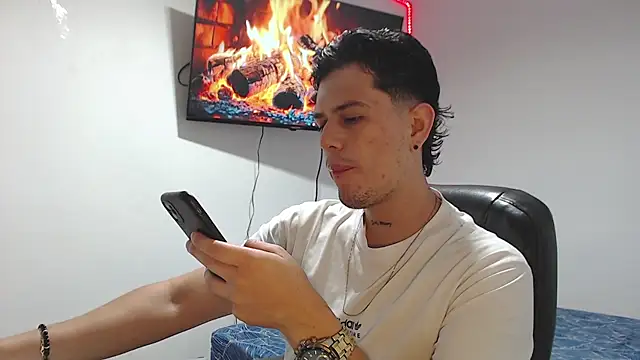 JUAN CAMILOXXX online show from 16, 4, 2026