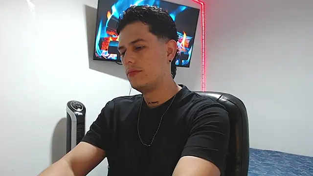 JUAN CAMILOXXX online show from 23, 4, 2026