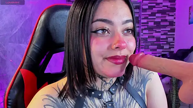 Snapshot of Sophiia_cherry chatting on 18, 7, 2026 Sophiia cherry online show from 18, 7, 2026