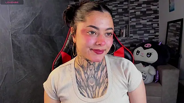 Snapshot of Sophiia_cherry chatting on 28, 5, 2026 Sophiia cherry online show from 28, 5, 2026