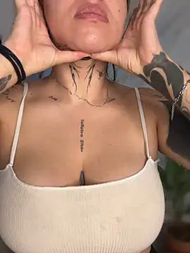 CarolQueen1  online show from 26, 3, 2026