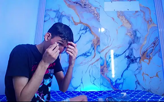 Desire Boys1 online show from 25, 4, 2026