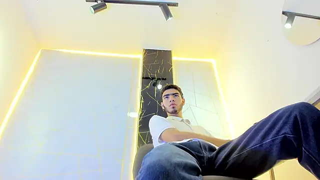 Valentin Lux online show from 26, 3, 2026