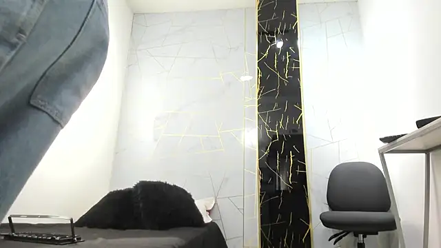 Valentin Lux online show from 7, 4, 2026