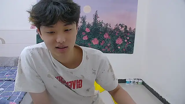 icecream-002 online show from 24, 4, 2026