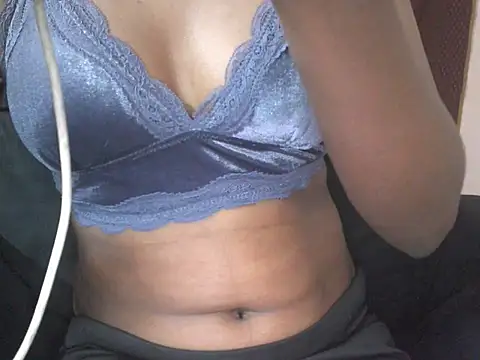 Couplehot00 online show from 19, 7, 2026