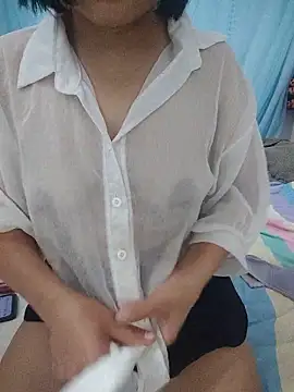 Snapshot of Sweet-cum425 chatting on 24, 5, 2026 Sweet-cum425 online show from 24, 5, 2026