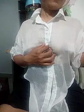 Snapshot of Sweet-cum425 chatting on 12, 5, 2026 Sweet-cum425 online show from 12, 5, 2026