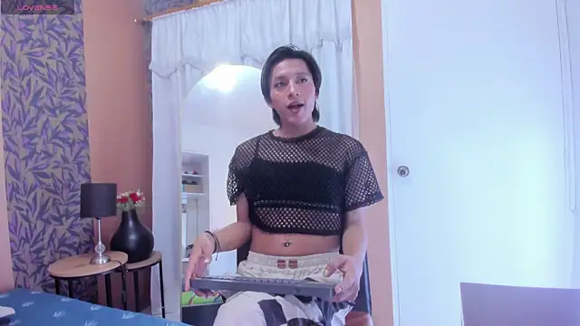 july quinzel online show from 23, 4, 2026