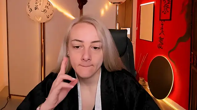 CarolMoor online show from 23, 4, 2026