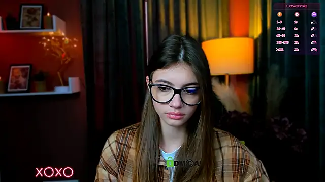 mia bamby1 online show from 14, 4, 2026