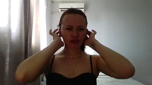 Whisper Of Desire online show from 13, 3, 2026