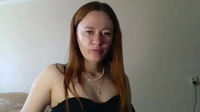 Whisper Of Desire online show from 17, 4, 2026