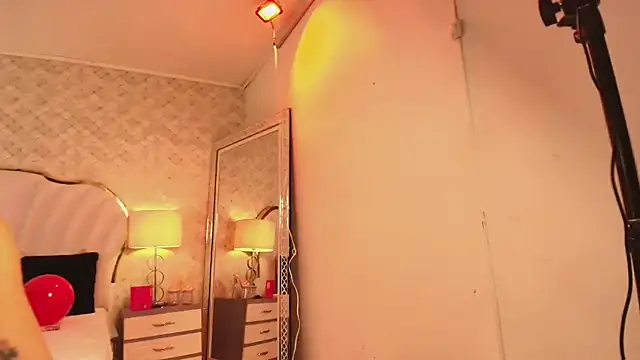 KatyaJackson online show from 17, 4, 2026