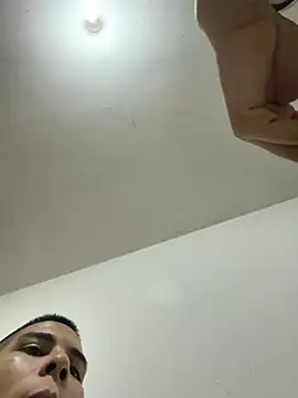 LeiAaron1998 online show from 30, 6, 2026