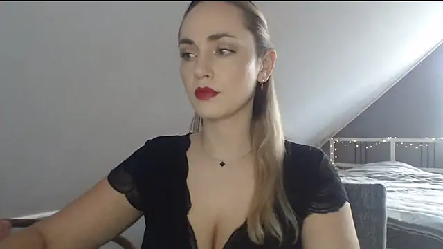 Snapshot of ScarlettSensitive chatting on 1, 6, 2026 ScarlettSensitive online show from 1, 6, 2026