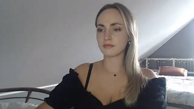 ScarlettSensitive online show from 6, 7, 2026