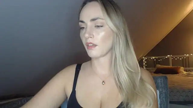 ScarlettSensitive online show from 21, 7, 2026