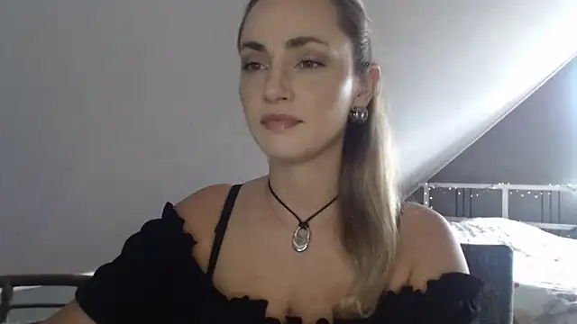 Snapshot of ScarlettSensitive chatting on 15, 6, 2026 ScarlettSensitive online show from 15, 6, 2026