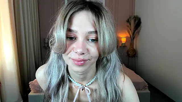 Snapshot of LuluAlis chatting on 2, 5, 2026 LuluAlis online show from 2, 5, 2026