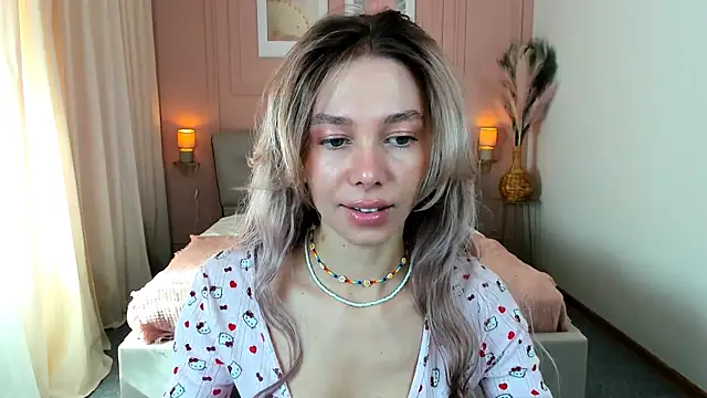 Snapshot of LuluAlis chatting on 26, 4, 2026 LuluAlis online show from 26, 4, 2026