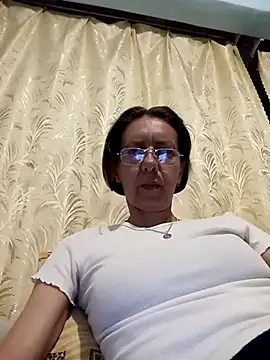 Tania9876 online show from 3, 6, 2026