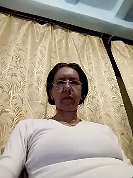 Tania9876 online show from 4, 6, 2026