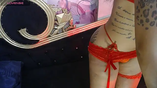 vayolettatto bigass online show from 13, 3, 2026