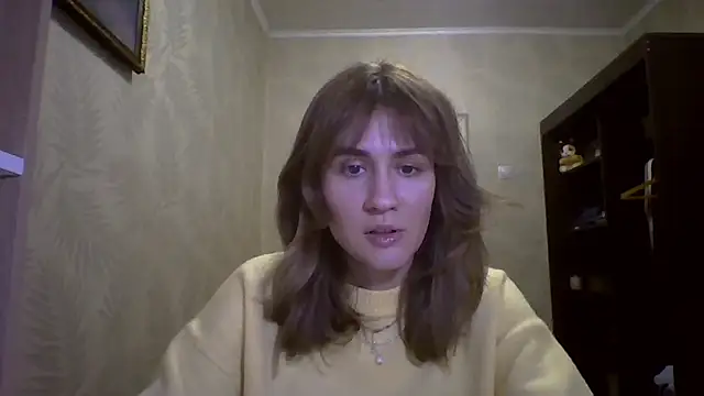 ElenoreHolguin online show from 18, 3, 2026