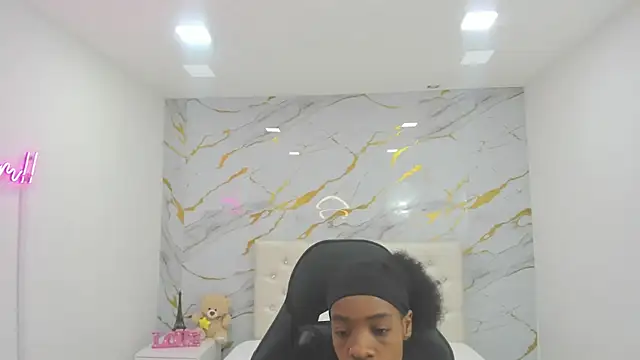 Sofia echeverri online show from 16, 5, 2026