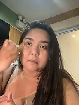 chubby hotladyjes online show from 13, 4, 2026