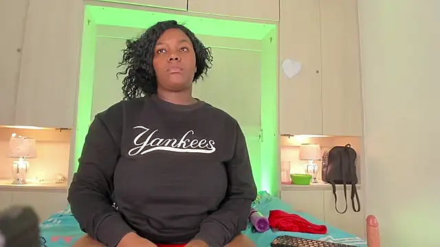 AvaJamess online show from 10, 4, 2026