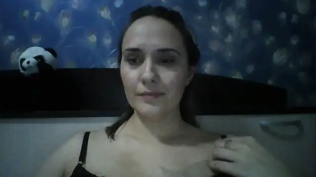 Alisa07qw online show from 25, 3, 2026