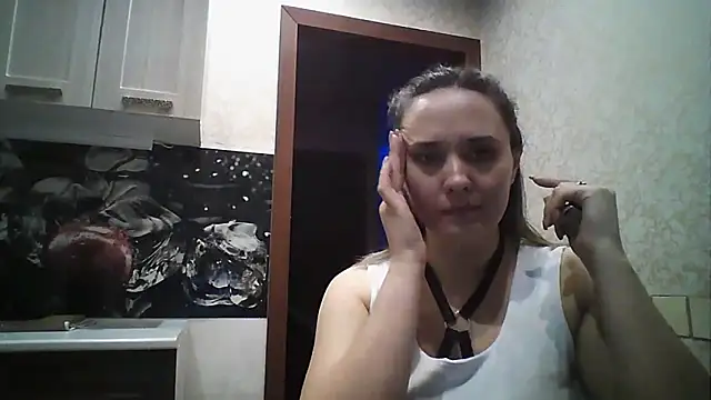 Alisa07qw online show from 28, 3, 2026