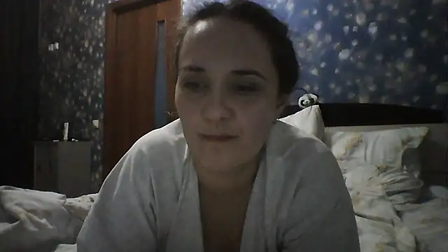 Alisa07qw online show from 13, 4, 2026