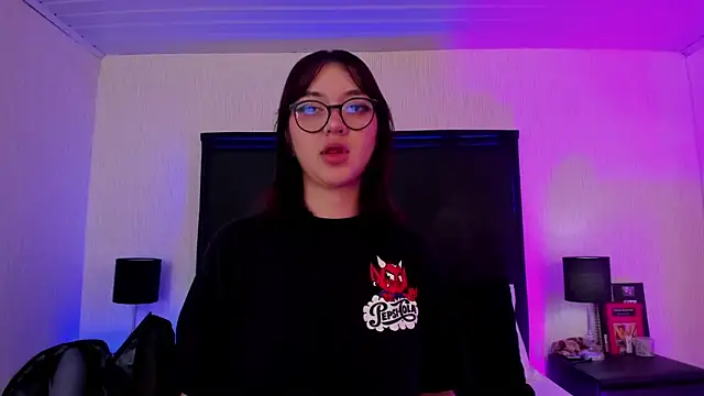 LilithBluum online show from 25, 3, 2026