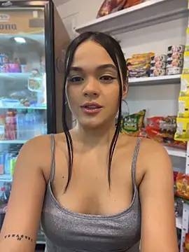 Snapshot of Bella-Ferrer chatting on 3, 6, 2026 Bella-Ferrer online show from 3, 6, 2026