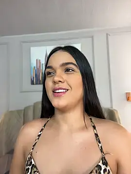 Snapshot of Bella-Ferrer chatting on 22, 5, 2026 Bella-Ferrer online show from 22, 5, 2026