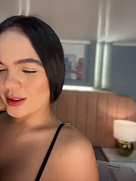 Bella-Ferrer online show from 10, 4, 2026