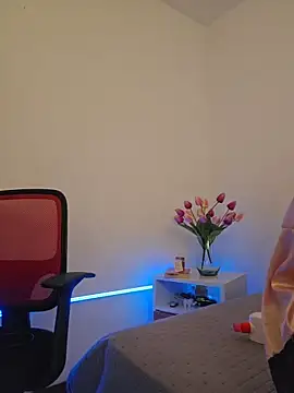 Victoria Evanss online show from 27, 3, 2026