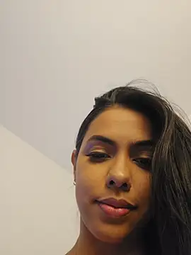 Victoria Evanss online show from 24, 4, 2026