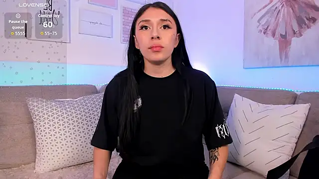 Snapshot of Zoey_monroe chatting on 19, 6, 2026 Zoey monroe online show from 19, 6, 2026