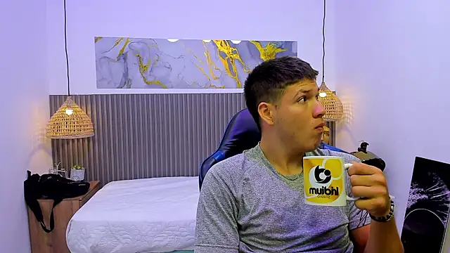 AlessandroFranco online show from 22, 7, 2026
