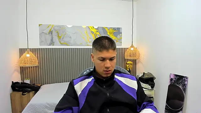 AlessandroFranco online show from 10, 6, 2026
